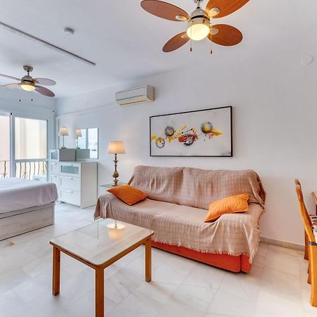 Homeforguest Bright Studio In La Carihuela Near The Beach Torremolinos Eksteriør billede