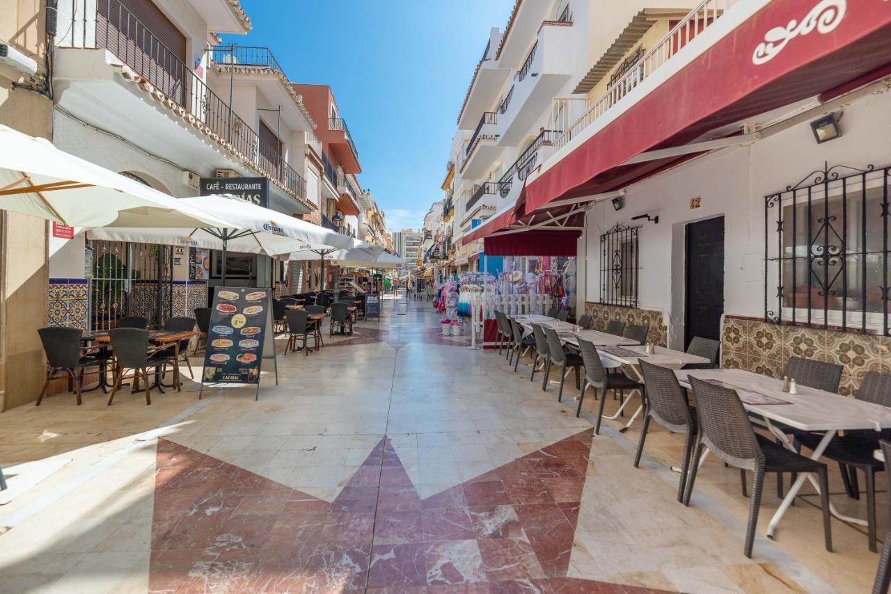 Homeforguest Bright Studio In La Carihuela Near The Beach Torremolinos Eksteriør billede