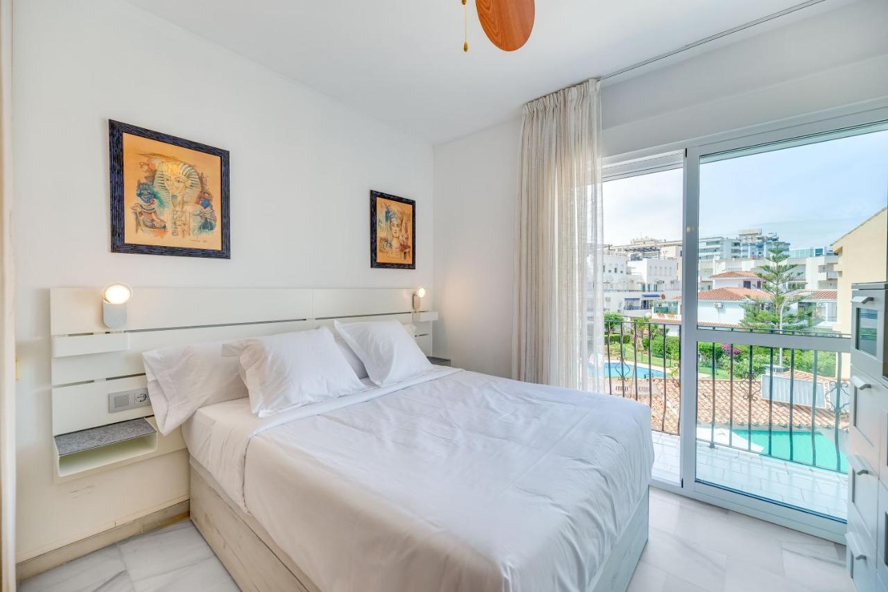 Homeforguest Bright Studio In La Carihuela Near The Beach Torremolinos Eksteriør billede