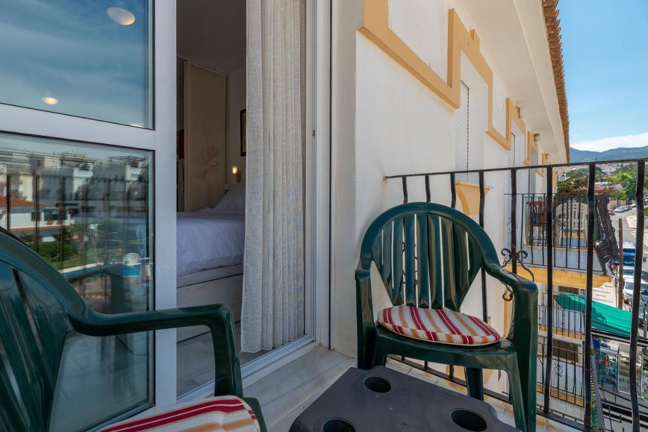 Homeforguest Bright Studio In La Carihuela Near The Beach Torremolinos Eksteriør billede