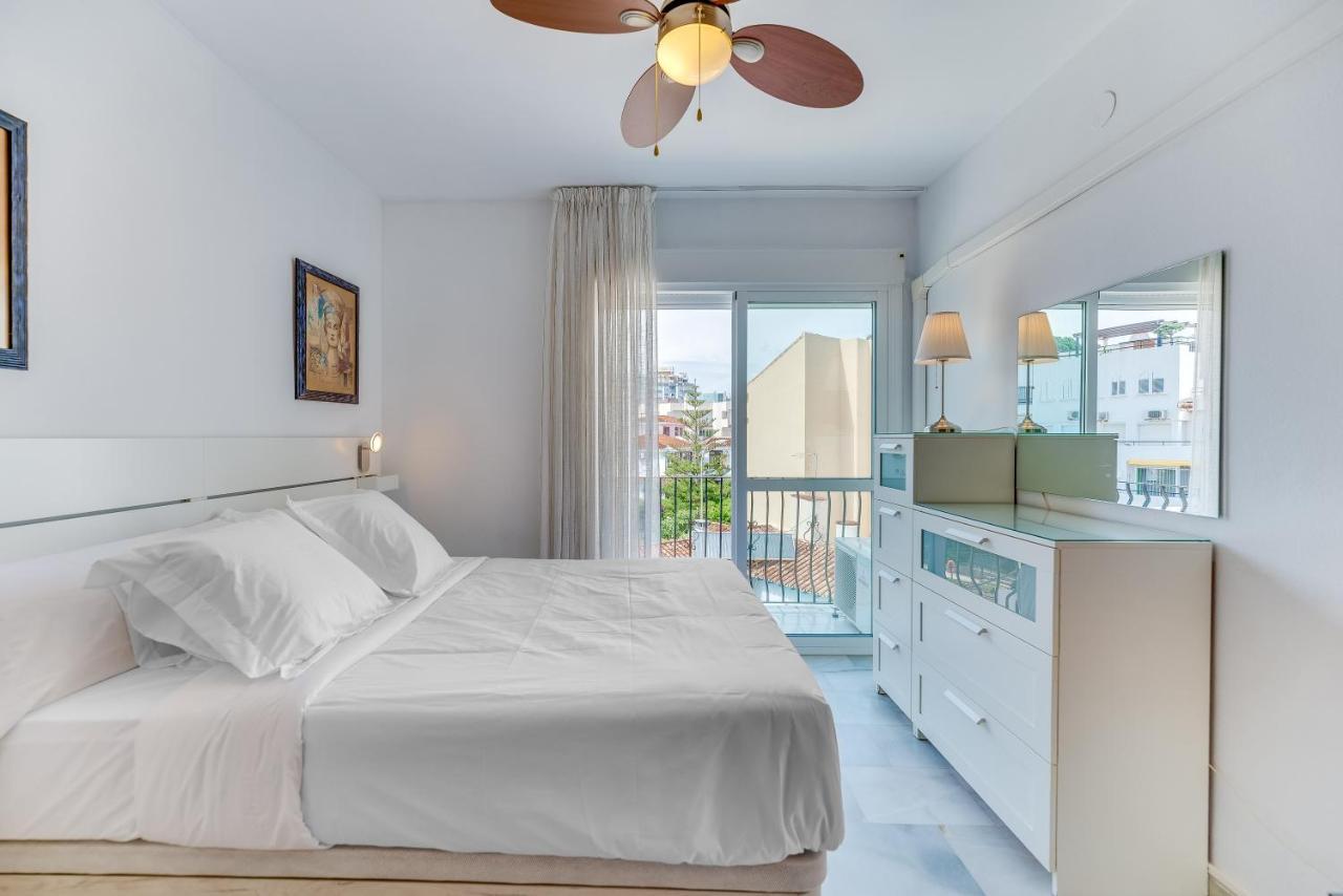 Homeforguest Bright Studio In La Carihuela Near The Beach Torremolinos Eksteriør billede