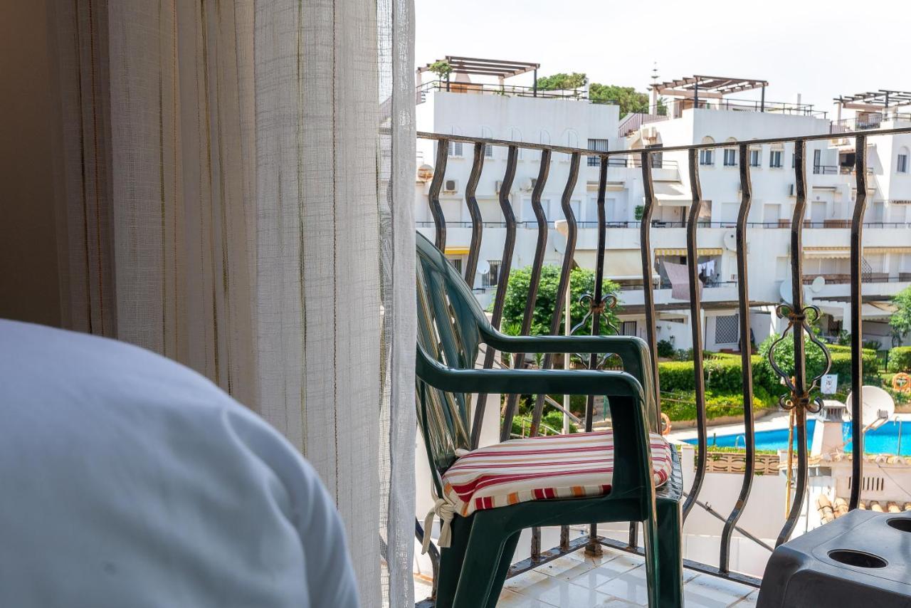 Homeforguest Bright Studio In La Carihuela Near The Beach Torremolinos Eksteriør billede