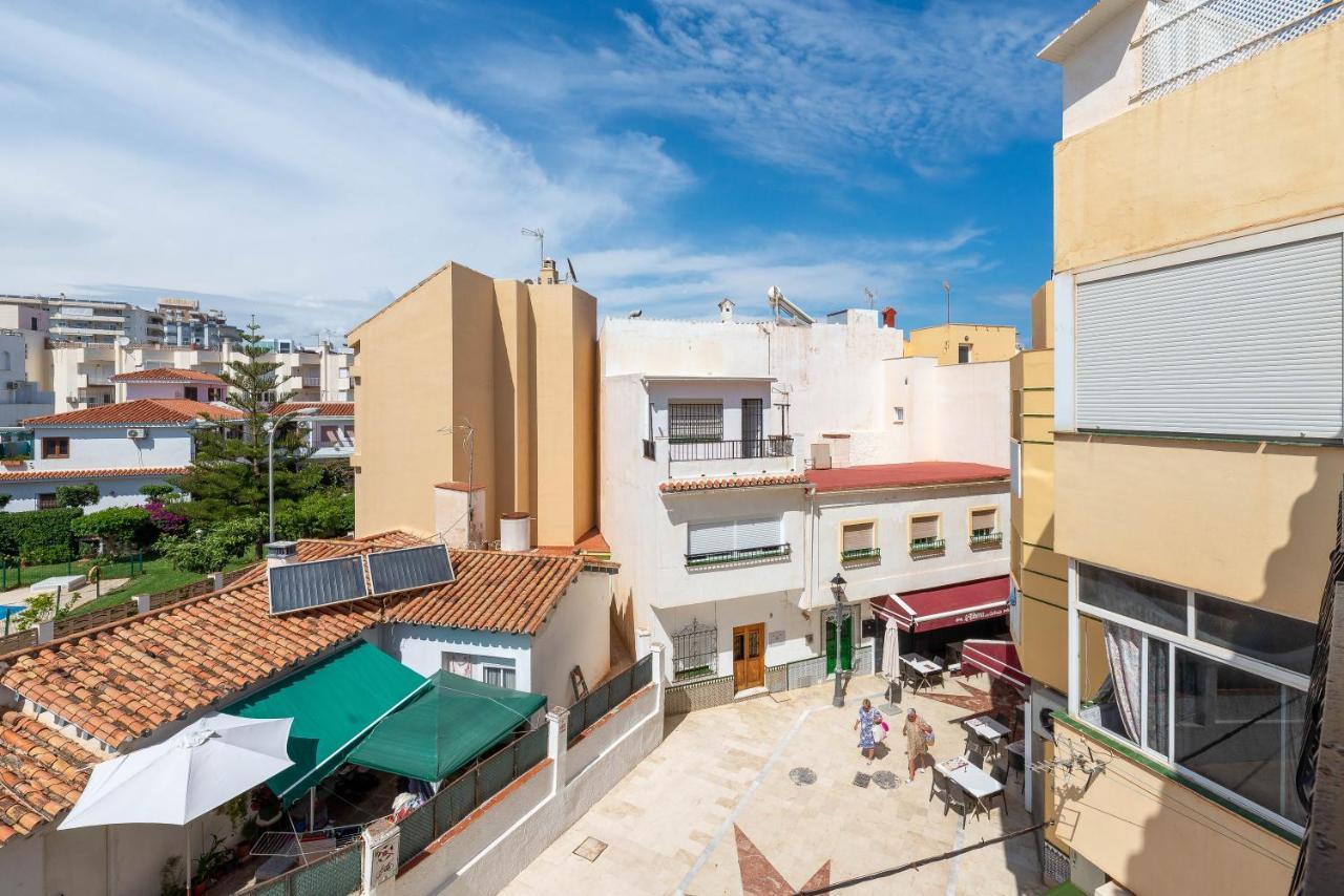 Homeforguest Bright Studio In La Carihuela Near The Beach Torremolinos Eksteriør billede